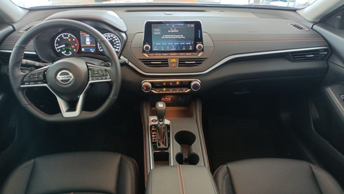 Imagen 7 de 14 de Nissan Altima Sr 2.0 Turbo Cvt
