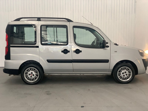 Imagem 6 de 15 de Fiat Doblo Essence 1.8 Flex