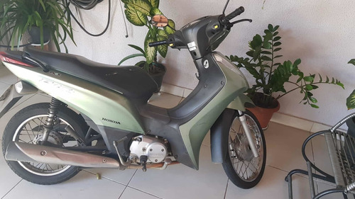 Imagem 2 de 4 de Honda Biz 125