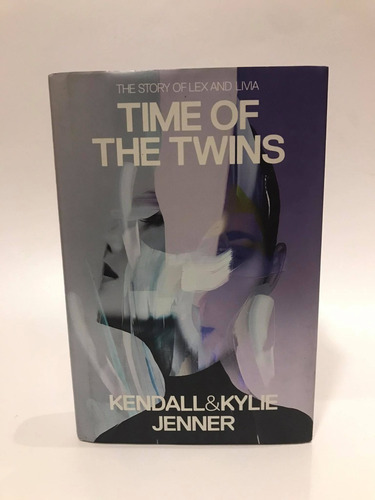Time Of The Twins. Kendall And Kylie Jenner (Usado)
