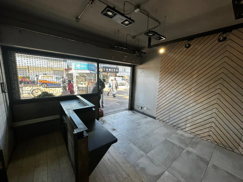 Excelente Local Comercial, Calle Bulnes Lado Macdonalds