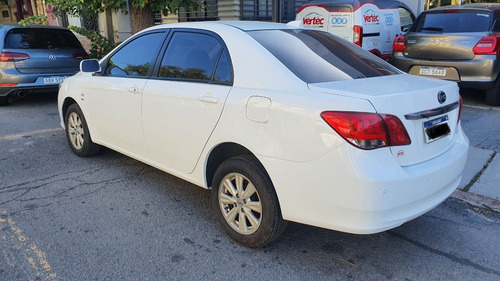 Imagen 7 de 10 de Byd F3 New 1.5 Gsi