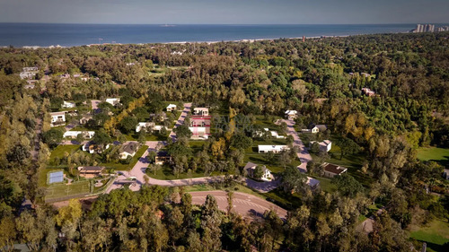 Venta De Terreno En Barrio Privado La Chacra Punta Del Este