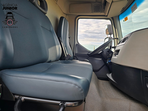 Volvo Vm 330 Ano 2020 Traçado Roll-on Roll-off Ano 2025