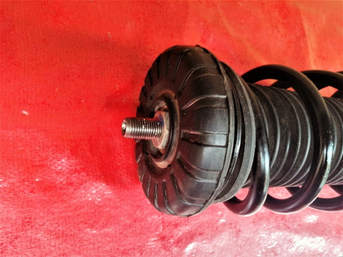 Amortiguador Delantero Izquierdo Beat Lt Sedan 2020 42562899