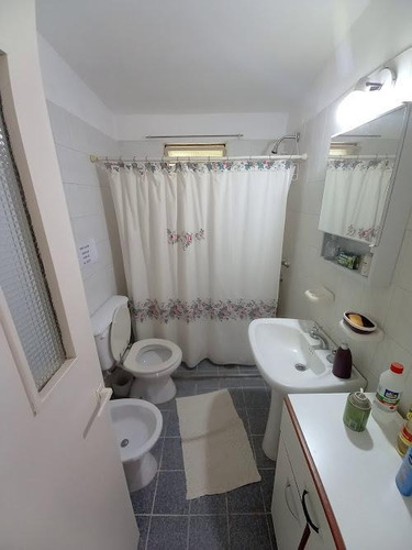 Imagen 15 de 16 de Venta De Casa 1 Dormi Amplio Funes / Roldan