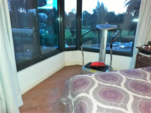 Imagen 8 de 14 de Venta Golf Vista 3 Dormitorios, Servicio, Losa,gge,amenities