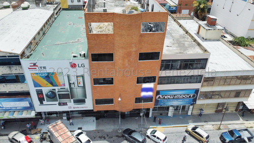 Edificio Comercial En Venta En Centro Barquisimeto, Lara M C 