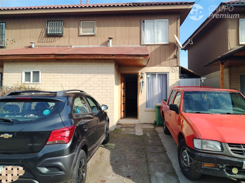 Casa En Venta De 3 Dorm. En Puente Alto