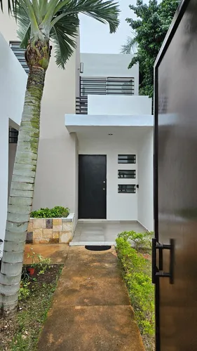 Casa En Venta Ubicada En Sodzil Norte, Merida.