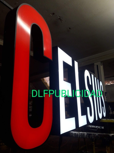 Letras Corpoeos Lumininosas