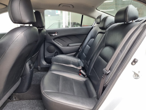 Imagem 9 de 9 de Kia Cerato 1.6 Sx 16v Flex 4p Automático 2016