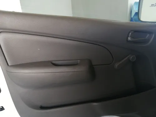 Nissan Urvan 2.5 Panel Amplia Aa Paquete Seguridad Mt