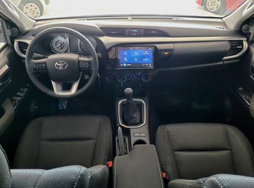 Toyota Hilux Pick-up 2.8 Cd Sr 204cv 4x4