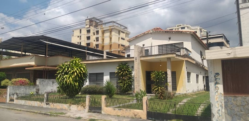 Imagen 4 de 6 de Se Vende Hermosa Y Amplia Casa Quinta En La Urb.soledad Zona Norte De Maracay Las Delicias Aragua Lo Mejor Para Vivir Regalale Esta Casa A Tu Familia Buen Precio 04243785803