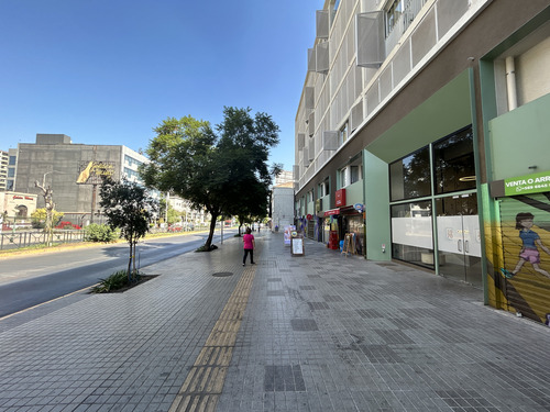 Venta Local Comercial En El Corazón Ñuñoa