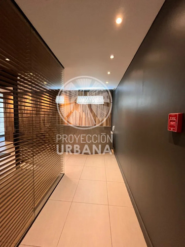 Metro Manquehue, Excelente Habilitación, Amoblada, Nlc