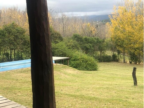 Casa En Venta En La Localidad De Villa Yacanto, Valle De Calamuchita Córdoba. 4 Dormitorios, Pileta, Parrilla, Lote Parquizado, Frutales