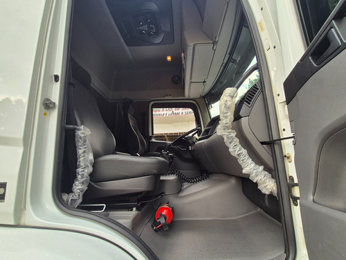 Vw 30330 2023 Bitruck Refrigerado 4 Eixos 8x2 Frigorifico