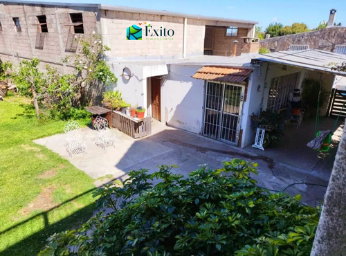 Vendo Hermosa Casona De Época Reciclada En 2 Plantas Con Deposito - Galpón P.u 1.000mts Ideal Empresas A Metros De Avenida Garzón