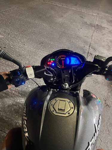 Pulsar Ns 200