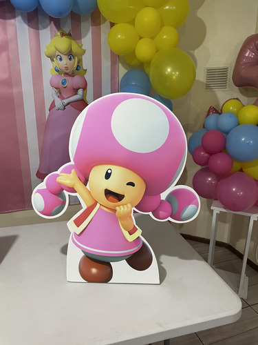 Pendón Peach Y Figura Fomex (Usado)