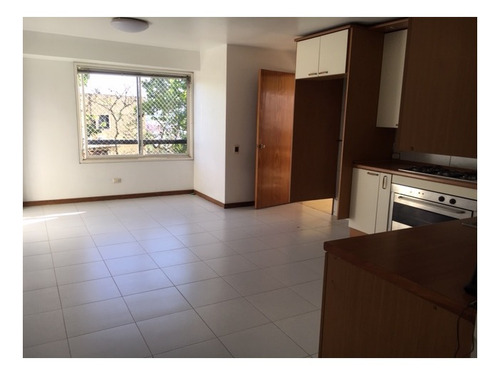 Imagen 12 de 15 de Se Alquila Ph 4h+s/4b+s/4pe 456 M2 Urb Los Chorros