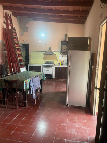 Vendo Casa Habitable A Refaccionar