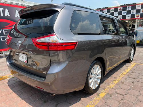 Toyota Sienna 3.5 Xle V6 Qc At