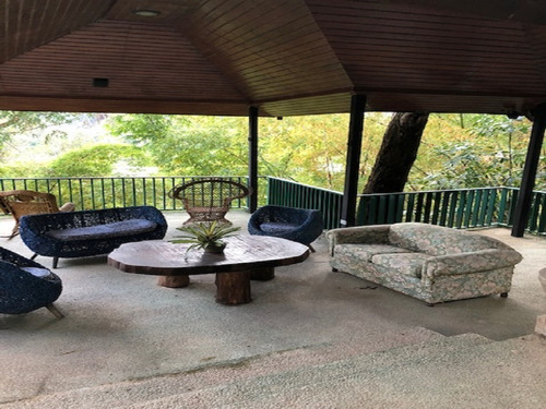 Imagen 25 de 30 de En Venta Espectacular Quinta Ubicada En La Lagunita Country Club
