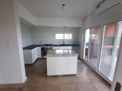 Imagen 2 de 30 de Casa En Venta La Plata A Estrenar