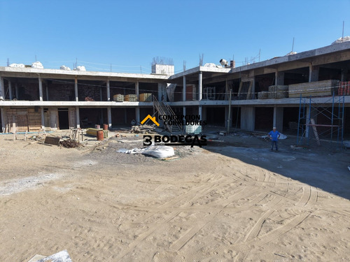 Strip Center Local Comercial 38m2 Piso 1