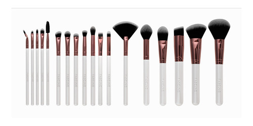 Imagen 1 de 12 de Set 18 Brochas Y Pinceles De Maquillaje Crueltyfree Fascino