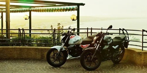 Imagen 14 de 17 de Benelli Tnt 15 0km 150 0km No Honda Cg Ybr Creditos Dni