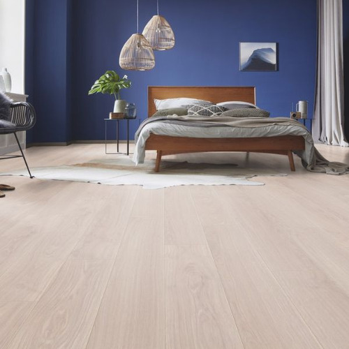 Pisos Flotantes Kronotex 8mm- Con Bisel- Caja 2,13m2 Waveless Oak White