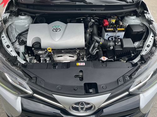 Toyota Yaris 1.5 S Sedan Mt