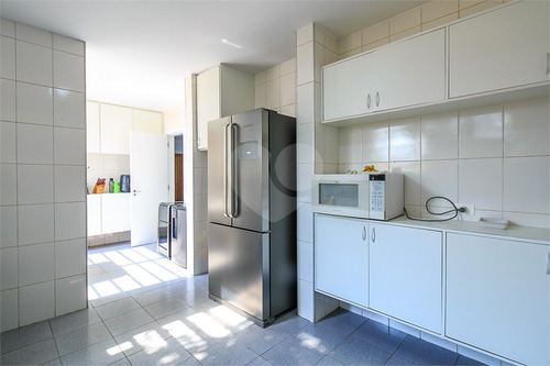 Imagem 18 de 30 de Casa No Alto Da Boa Vista Com 720 M² De Terreno, Piscina E Jardim! - Reo564566