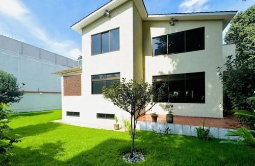 Casa En La Virgen En Metpec Dentro De Residencial Con Amplio Jardin