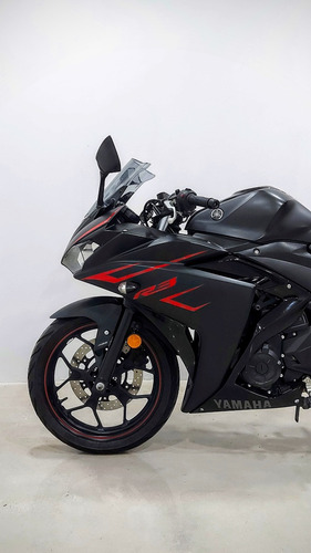 Yamaha R3