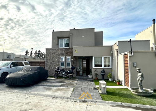 Hermosa Casa En Condominio Hacienda Los Batros, San Pedro