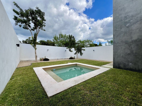 Casa Residencial En Venta, Privada Gaviones. Entrega Inmediata
