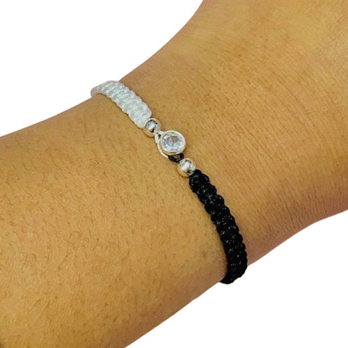 Pulsera Hilo Blanco Y Negro Con Susanita Blanco Ps 270-142 