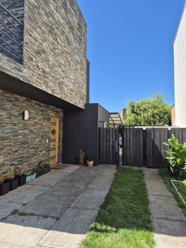 Cómoda E Ideal Casa En Excelente Sector Residencial Osorno