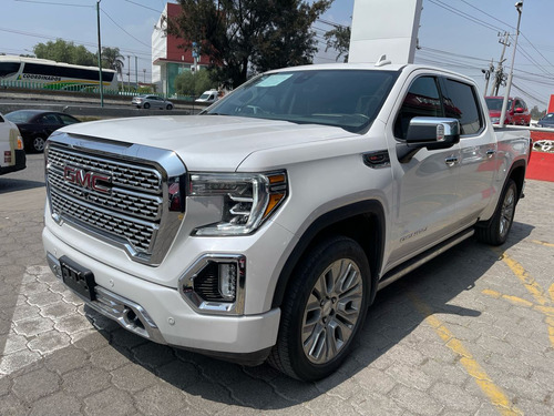 GMC Sierra 6.2 Denali Dvd At