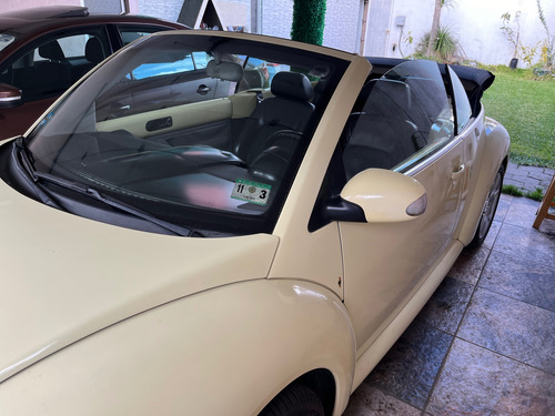 Volkswagen Beetle 2.0 Cabrio Tiptronic Piel At