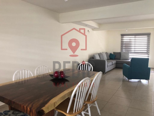 Imagen 5 de 20 de Casa De 3 Hab. En Cumbres De Juriquilla