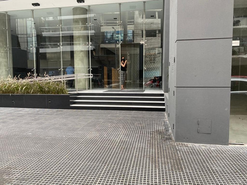 Hermoso Local Doble Altura A Estrenar En Villa Crespo Con Seguridad 24hs