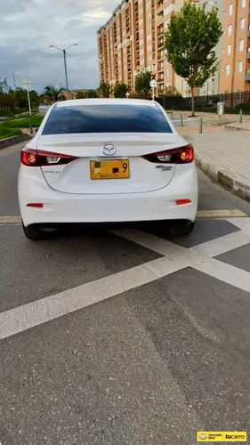 Mazda 3 2.0 Touring