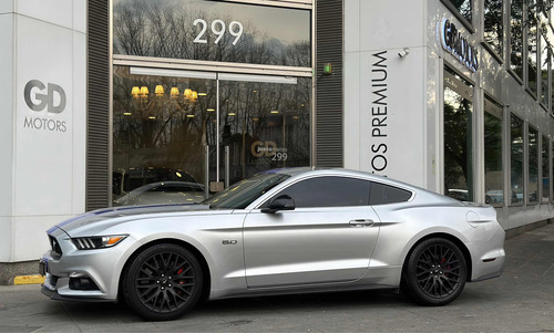 Ford Mustang 5.0 Gt 421cv