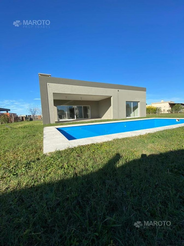 Imagen 7 de 26 de Casa En Venta En El Canton - Maroto Propiedades-